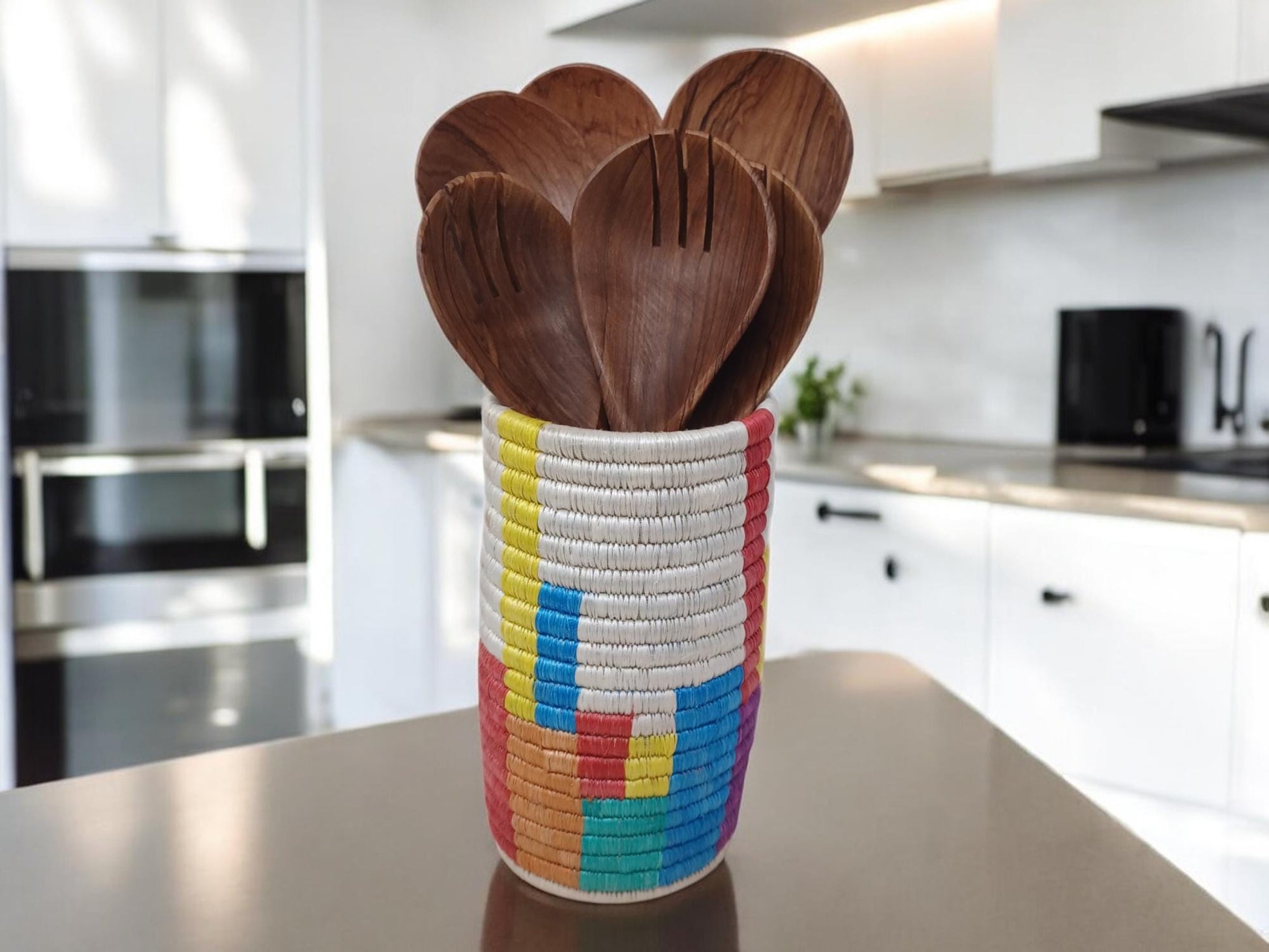 Handwoven Wicker Flower Vase: Boho Table Decor & Utensil Holder