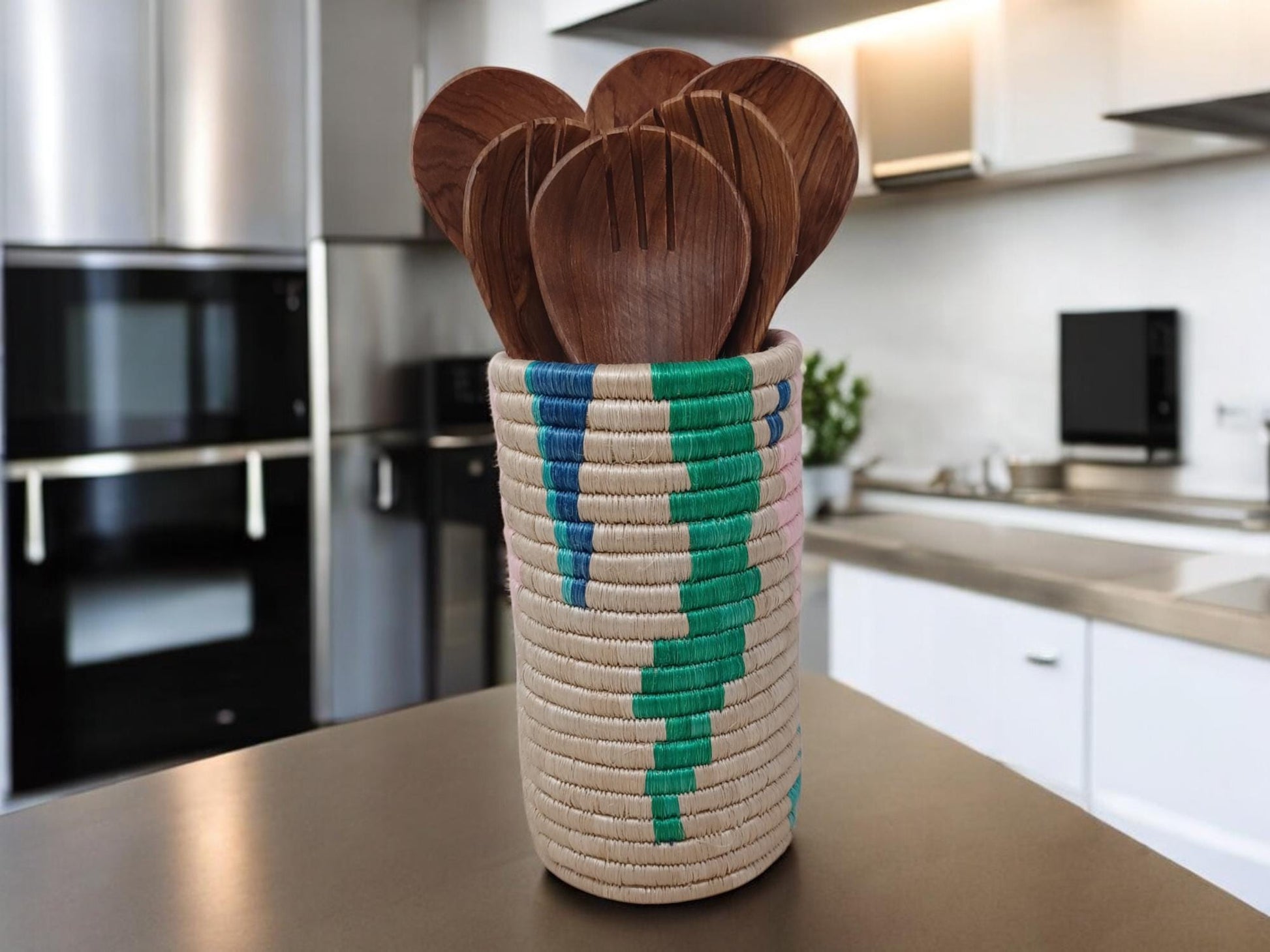 Handwoven Wicker Flower Vase: Rustic Farmhouse Utensil Holder