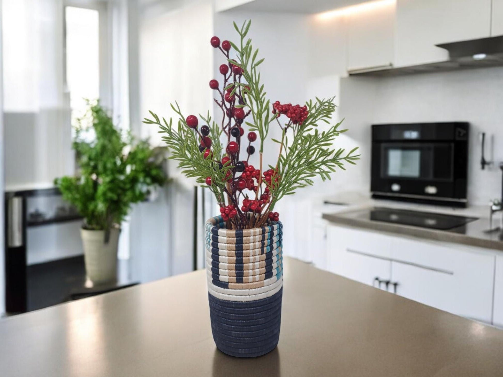 Handwoven Wicker Flower Vase: Boho Farmhouse Decor, Eco-Friendly