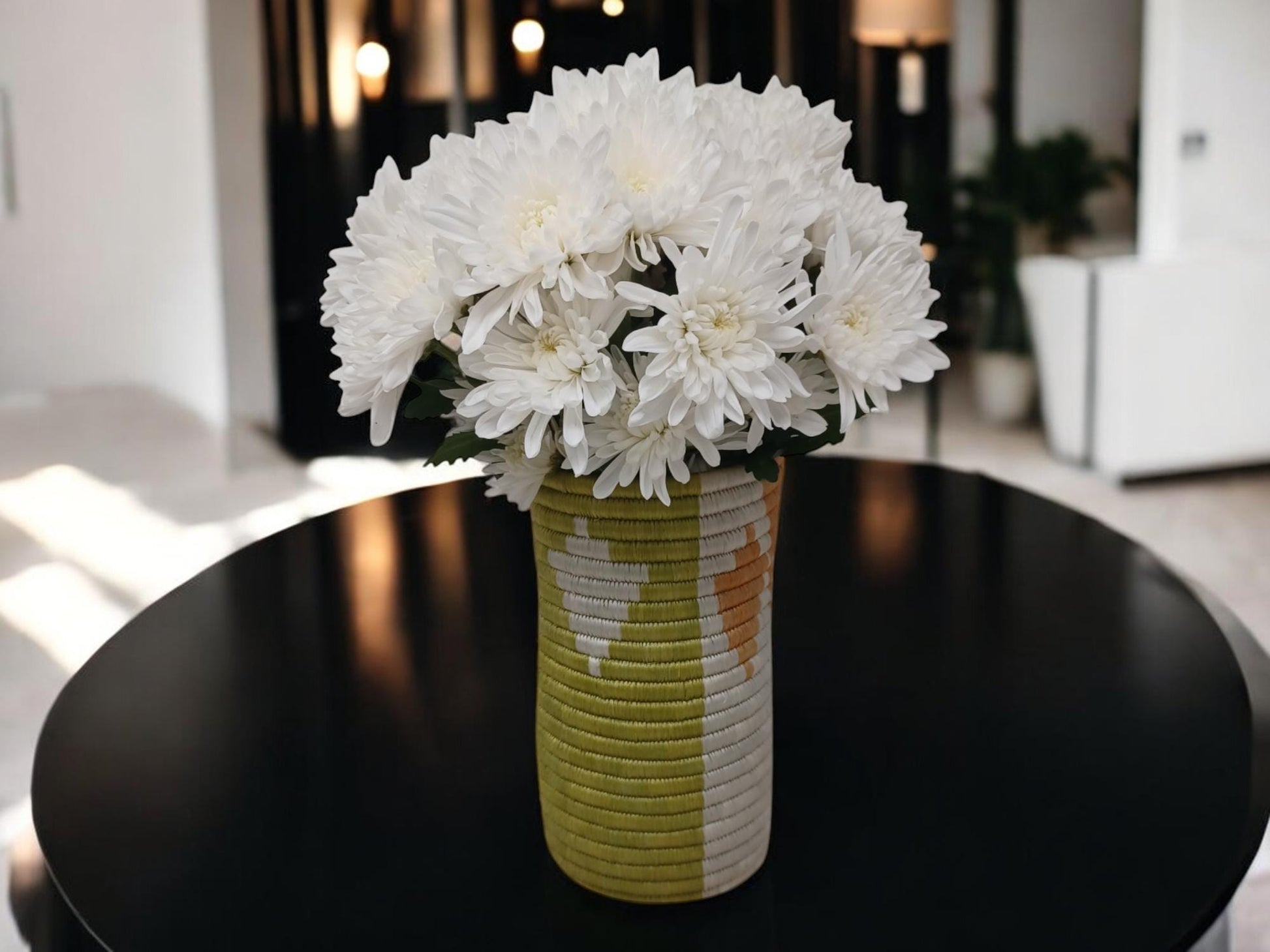 Handwoven Wicker Vase: Rustic Farmhouse Flower Holder