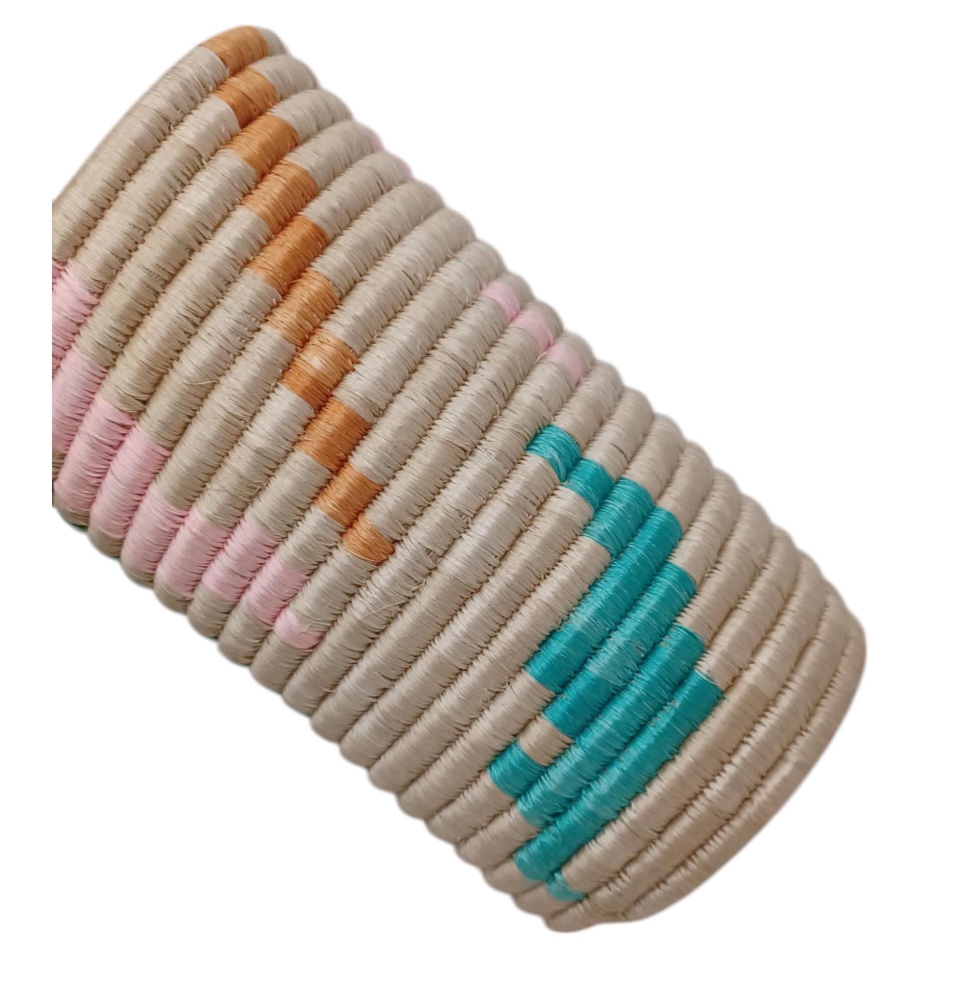 Handwoven Wicker Flower Vase: Rustic Farmhouse Utensil Holder