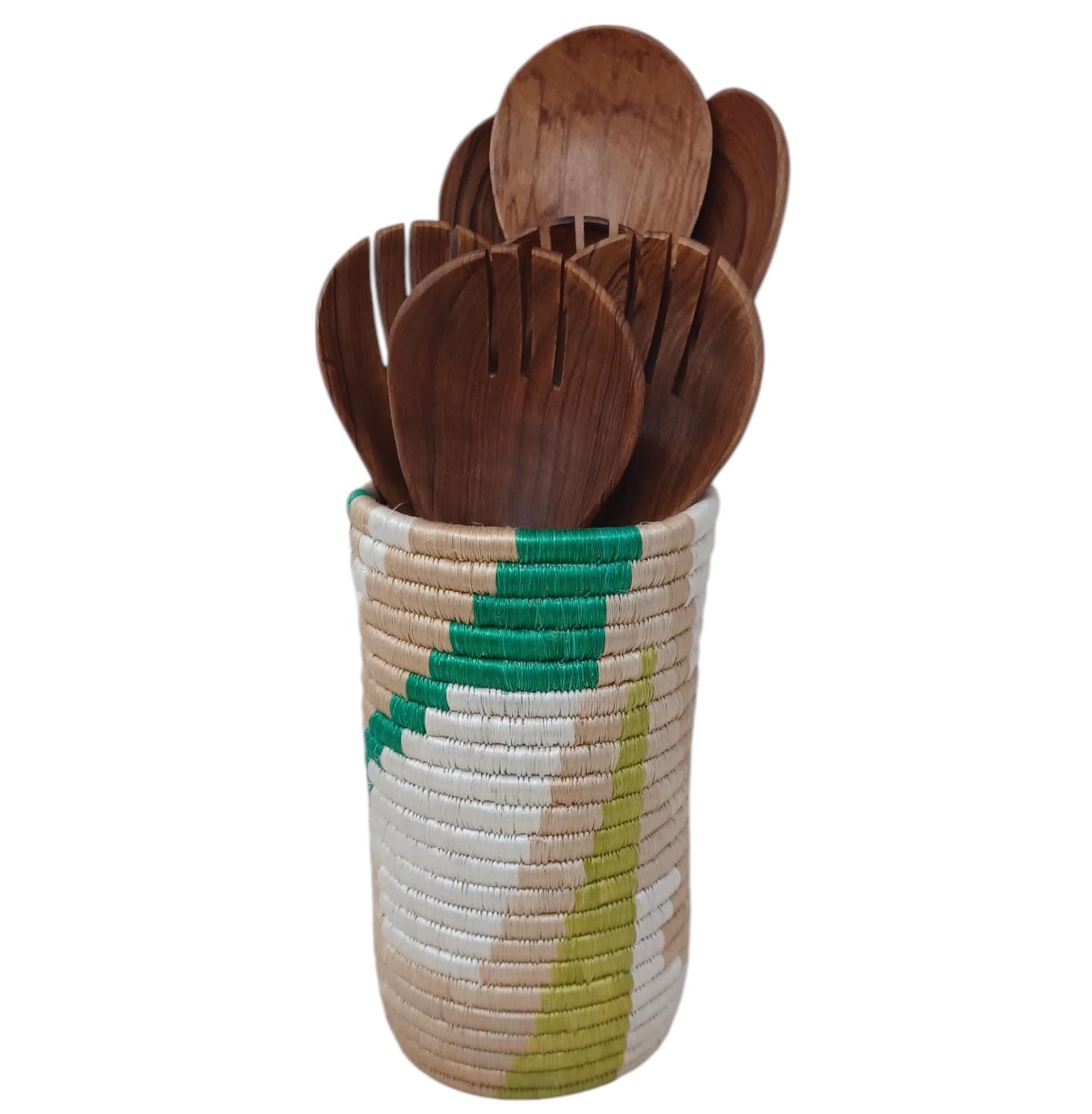 Handwoven Wicker Vase: Boho Home Decor Flower Basket