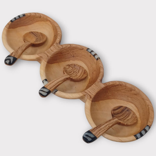 Hand-Carved Olive Wood Snack Bowl: Divided Serving Dish with Batik Inlay