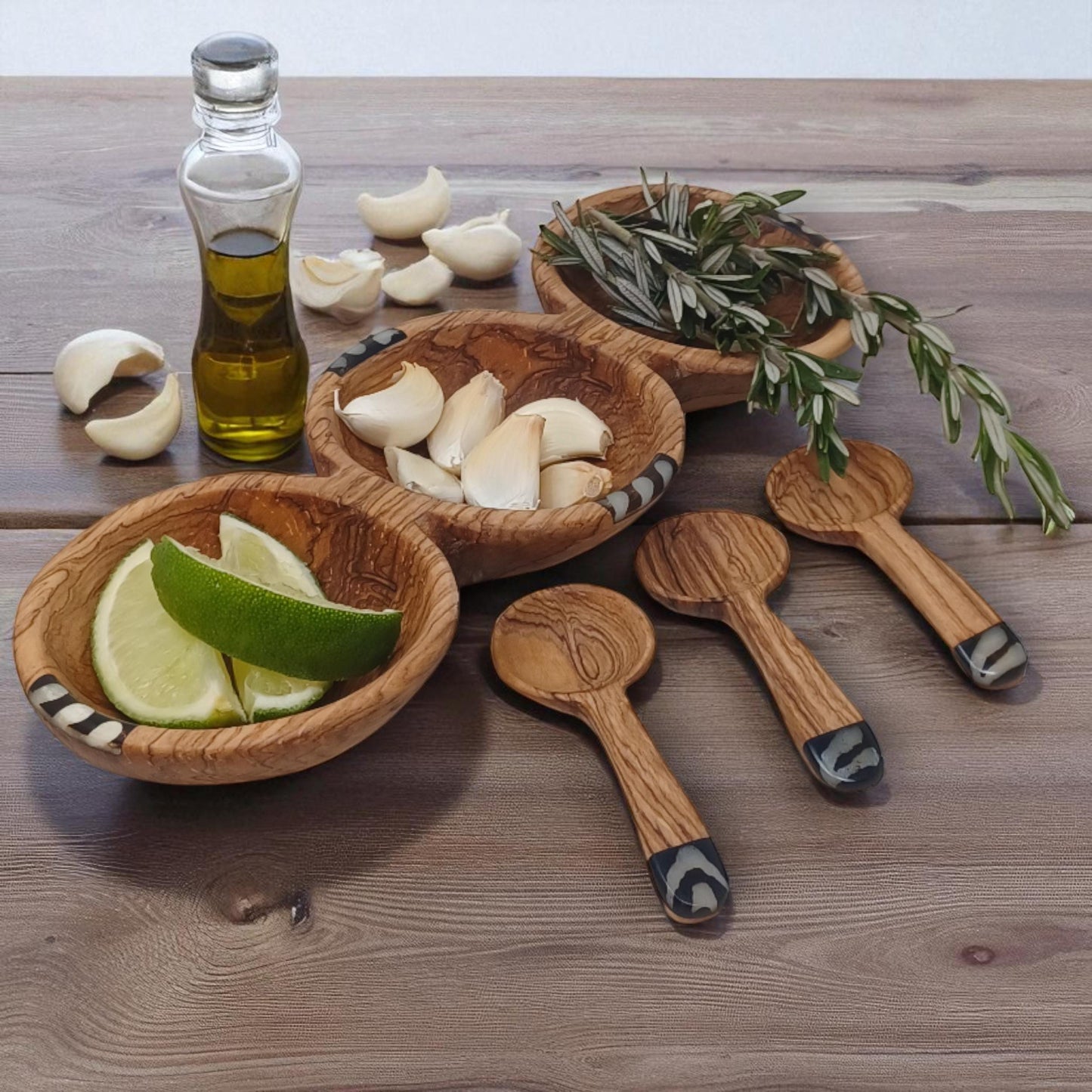 Hand-Carved Olive Wood Snack Bowl: Divided Serving Dish with Batik Inlay