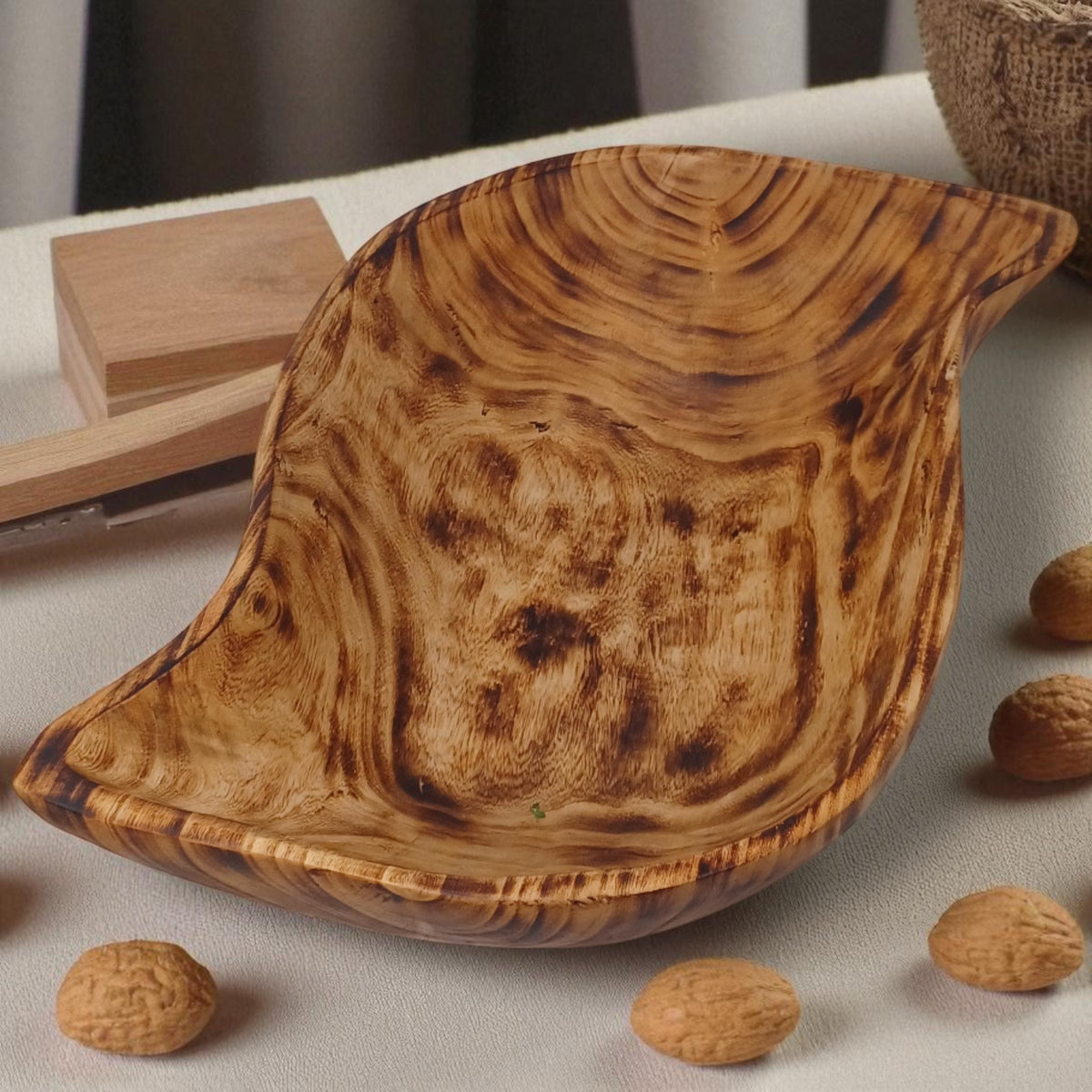 Leaf-Shaped Wooden Serving Bowl | Hand-Carved Natural Fruit Bowl | Rustic Kitchen Décor | Large Serving Bowls