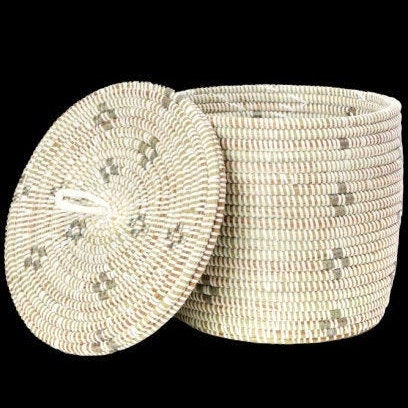 Lidded basket, basket with cover, woven storage basket, Basket with lid, woven baskets for gifts, Collectible basket, colorful baskets