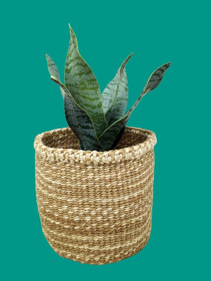 Plant basket, storage basket, woven plant basket, plant pot cover, planter basket, small basket storage, african basket, basket plant holder