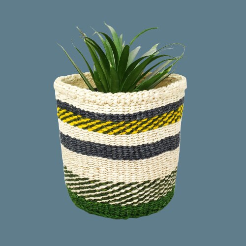 Small plant basket, Woven basket, Plant pot cover, Basket for plant, basket planter, woven planter, storage basket, sisal basket, woven gift