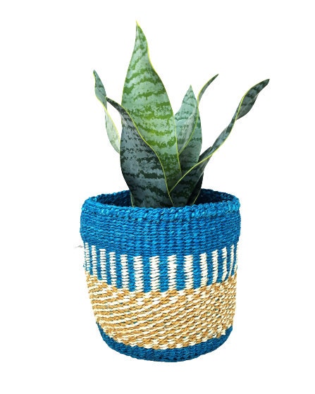 Small woven plant  basket, small indoor planter, succulent planter, basket planter small, Round basket, Decorative basket, African basket