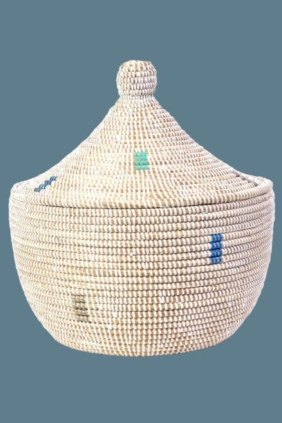 Baskets with lids, basket storage, baskets for planters, woven basket with lid, woven sisal basket, woven vintage basket, lidded baskets