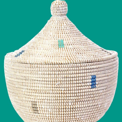 Baskets with lids, basket storage, baskets for planters, woven basket with lid, woven sisal basket, woven vintage basket, lidded baskets